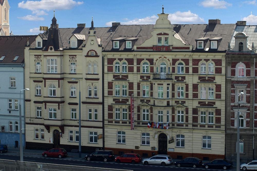 Hotel Victoria Plzeň Esterno foto